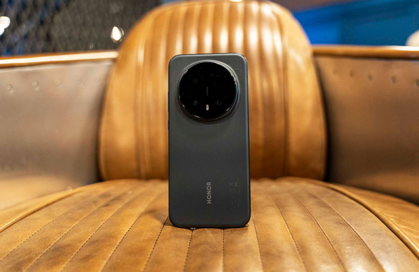 Honor Magic 8 Pro: Обзор ИИ-флагмана с батареей 6270 мА·ч и зум 200 Мп Honor Magic 8 Pro: Обзор ИИ-флагмана с батареей 6270 мА·ч и зум 200 Мп