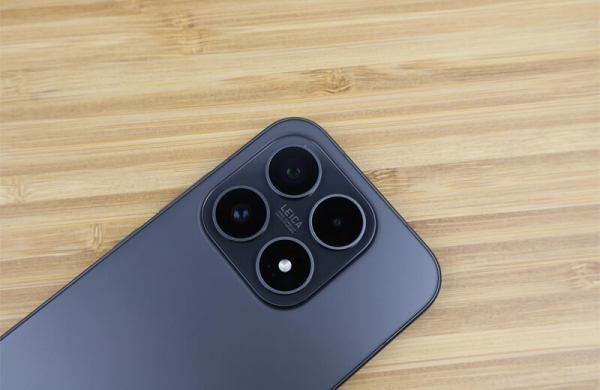 Xiaomi 17: Обзор компактного флагмана с самым мощным процессором