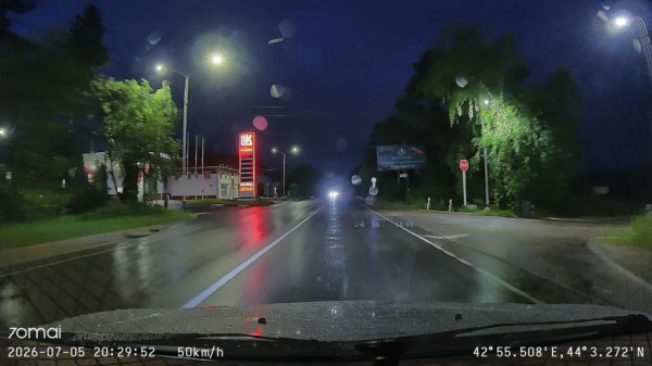 
                            Обзор видеорегистратора 70mai T400: Видит всё и на дороге и в салоне автомобиля
            
            
            
                    