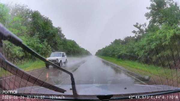 
                            Обзор видеорегистратора 70mai T400: Видит всё и на дороге и в салоне автомобиля
            
            
            
                    
