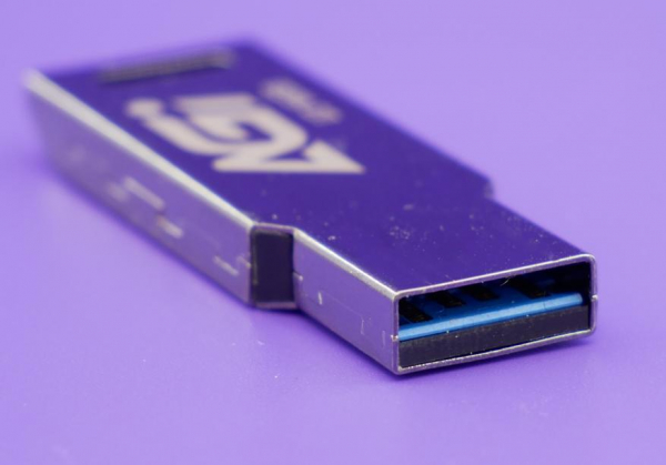 
                            Обзор USB-флешки AGI UP138 объемом 16 Гбайт
            
            
            
                    