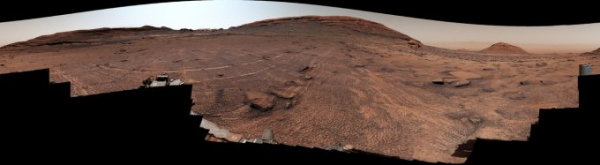Ровер Curiosity обнаружил на Марсе огромное поле из неправильных сот (3 фото) Ровер Curiosity обнаружил на Марсе огромное поле из неправильных сот (3 фото)